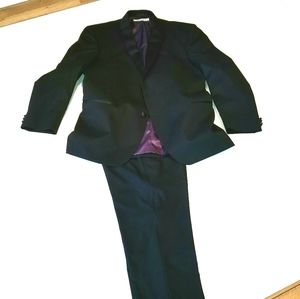 Joseph Abboud Men's Black Tuxedo